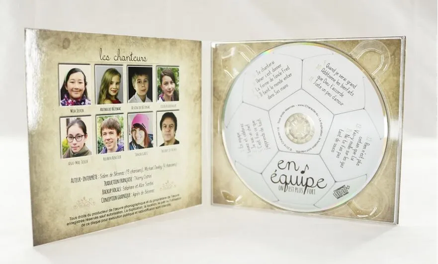 En équipe on est plus fort [CD]