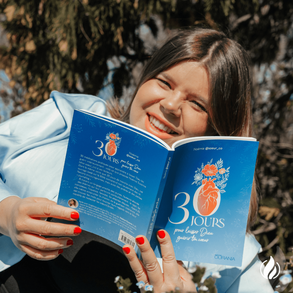    DIEU VEUT GUÉRIR TON COEUR    Le nouveau livre de Soeur_co est disponible !   